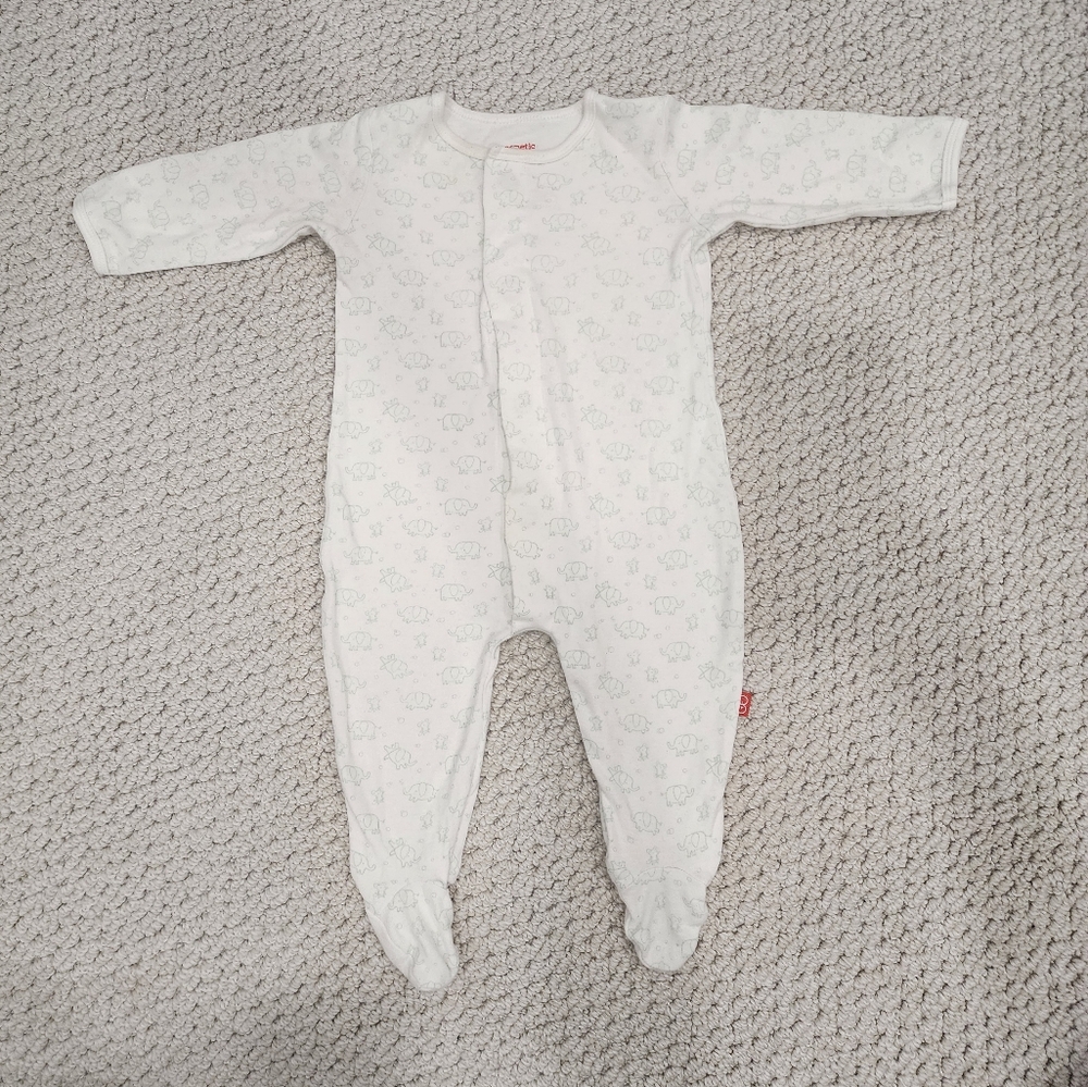 Magnetic me baby footie